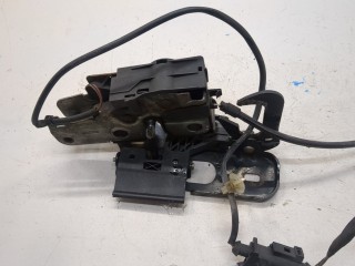 Замок капота, Volkswagen Passat 2005-2010