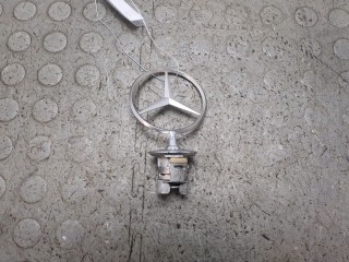Эмблема, ориг. номер A1248800086, A124880008667, Mercedes Е-Класс