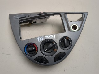 Рамка под магнитолу, Ford Focus 2001-2005