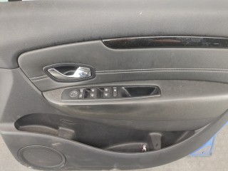 Замок двери правый передний, Renault Scenic 2012-2013