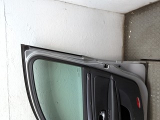 Замок двери правый передний, Renault Laguna 3 2007-2012