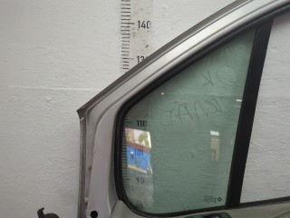 Стекло форточки двери правое переднее, Renault Trafic 2006-2014