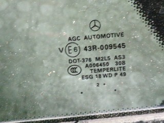 Стекло форточки двери левое заднее, ориг. номер A1667301555, Mercedes ML W166 2011-2015