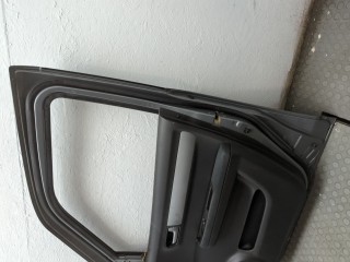 Стекло боковой двери правое переднее, Suzuki Swift 2004-2010