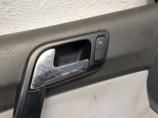 Стекло боковой двери левое переднее, Volkswagen Polo 2005-2009