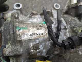 Компрессор кондиционера, ориг. номер 9678656080, Peugeot 2008 2013-2016