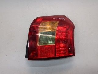 Фонарь (задний) правый, Toyota Corolla 2000-2004