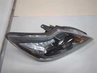 Фара (передняя) правая, Ford Focus 2007-2011