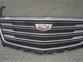 Решетка радиатора, ориг. номер 84107964, Cadillac XT5 2016-2019