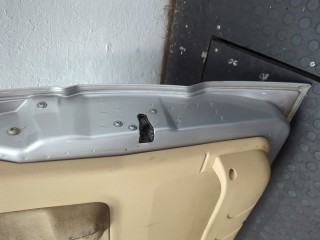 Замок двери правый передний, Land Rover Discovery 2002-2004