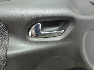 Стекло форточки двери левое переднее, Peugeot 207 2006-2009