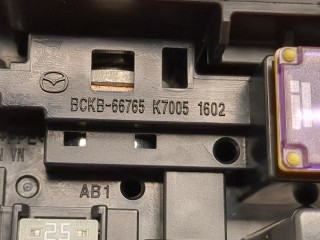 Блок предохранителей, ориг. номер BCKB66765, Mazda 3 (BP) 2019-2026