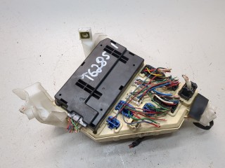 Блок предохранителей, Toyota Prius 2000-2003