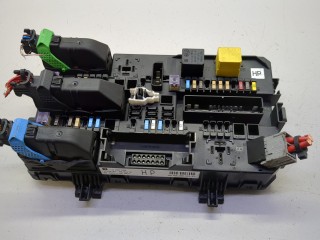 Блок предохранителей, ориг. номер 13220830, Opel Astra 1998-2009