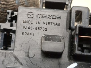 Блок предохранителей, ориг. номер VA4566732, Mazda 3 (BP) 2019-2026