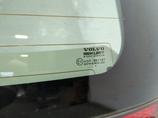 Крышка (дверь) багажника, Volvo S40 2000-2004
