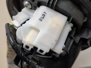 Лючок бензобака, ориг. номер BDMT4242X, Mazda 3 (BP) 2019-2026