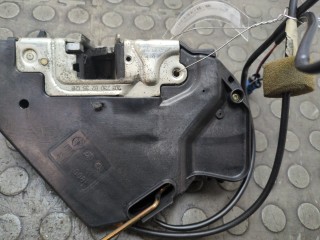 Замок двери правый задний, ориг. номер A2037300235, Mercedes C W203 2000-2004