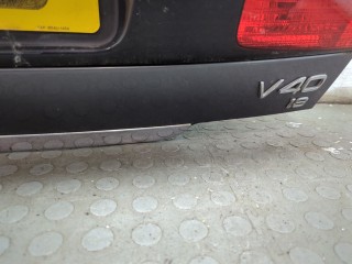 Подсветка номера, Volvo S40 2000-2004