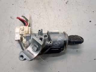 Замок зажигания, Toyota RAV4 2003-2005