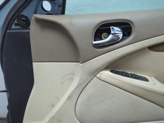 Стекло боковой двери правое переднее, Jaguar S-Type 1998-2004