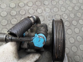 Насос гидроусилителя руля (ГУР), ориг. номер 8D0145156K, 8D0145156KX, Audi A4 1999-2001