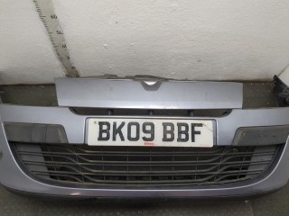 Бампер передний, ориг. номер 620220035R, Renault Megane 2006-2009