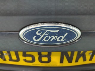 Крышка (дверь) багажника, Ford Focus 2004-2008