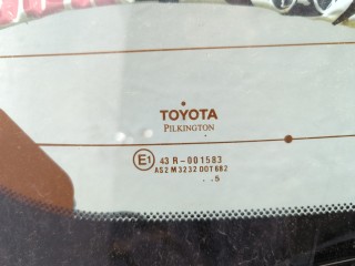 Крышка (дверь) багажника, Toyota Yaris 2003-2005