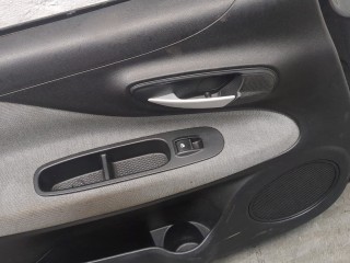 Замок двери левый передний, Fiat Punto 2003-2011