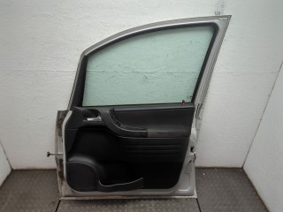 Стекло боковой двери правое переднее, Opel Zafira 2003-2006