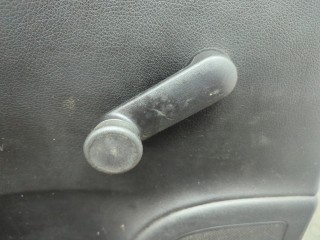 Стекло боковой двери левое заднее, Opel Zafira 2003-2006