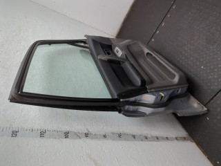 Стекло боковой двери левое переднее, Mitsubishi Pajero 2002-2006