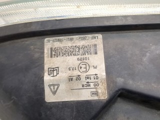 Фара (передняя) правая, Ford Focus 2001-2005