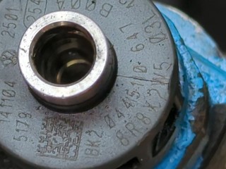 Форсунка топливная, ориг. номер 03L130277Q, Volkswagen Crafter 2011-2016