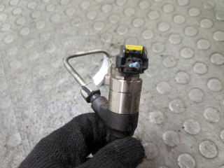 Форсунка топливная, ориг. номер 55570012, 95521531, Opel Astra 2006-2014