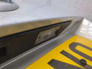 Щеткодержатель левый задний, Audi A3 2008-2013