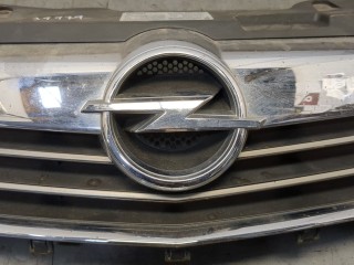 Решетка радиатора, Opel Astra 1998-2009