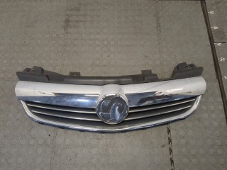 Решетка радиатора, Opel Zafira B 2008-2014