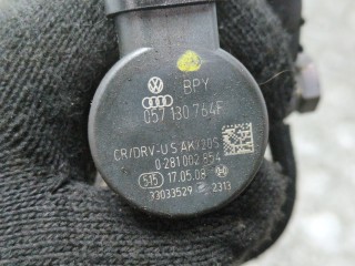 Рампа (рейка) топливная, ориг. номер 057130089K, 057130090L, Audi Q7 2005-2009