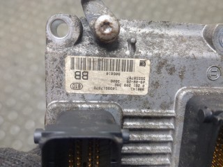 Блок управления двигателем, ориг. номер 55558787, Opel Astra 1998-2009