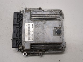Блок управления двигателем, ориг. номер 237104588R, Opel Vivaro 2014-2019