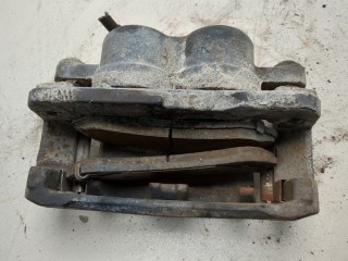Суппорт правый передний, ориг. номер 25846387, Hummer H2 2002-2007