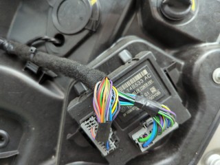 Замок двери правый передний, ориг. номер 31416674, Volvo XC60 2008-2013