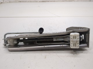 Домкрат, Mercedes C W204 2007-2011