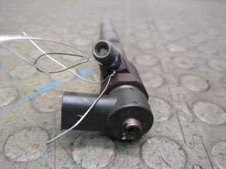 Форсунка топливная, ориг. номер 057130277M, Audi A8 2002-2005