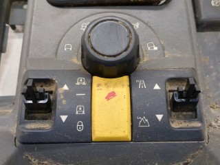 Рамка под кулису, Land Rover Discovery 2004-2009