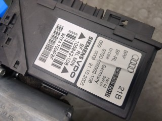 Стеклоподъемник электрический левый передний, ориг. номер 8E0837461C, Audi A4 2000-2006