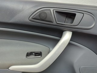Замок двери левый передний, Ford Fiesta 2008-2013