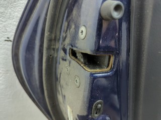 Замок двери левый задний, Toyota Matrix 2002-2004